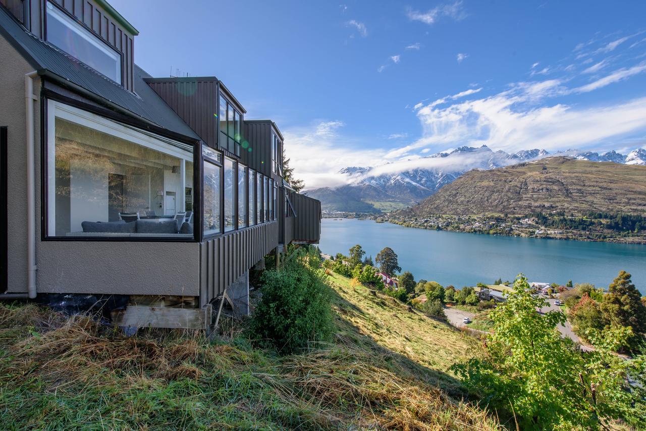 Picturesque Views At Woodlands Close Queenstown Bagian luar foto